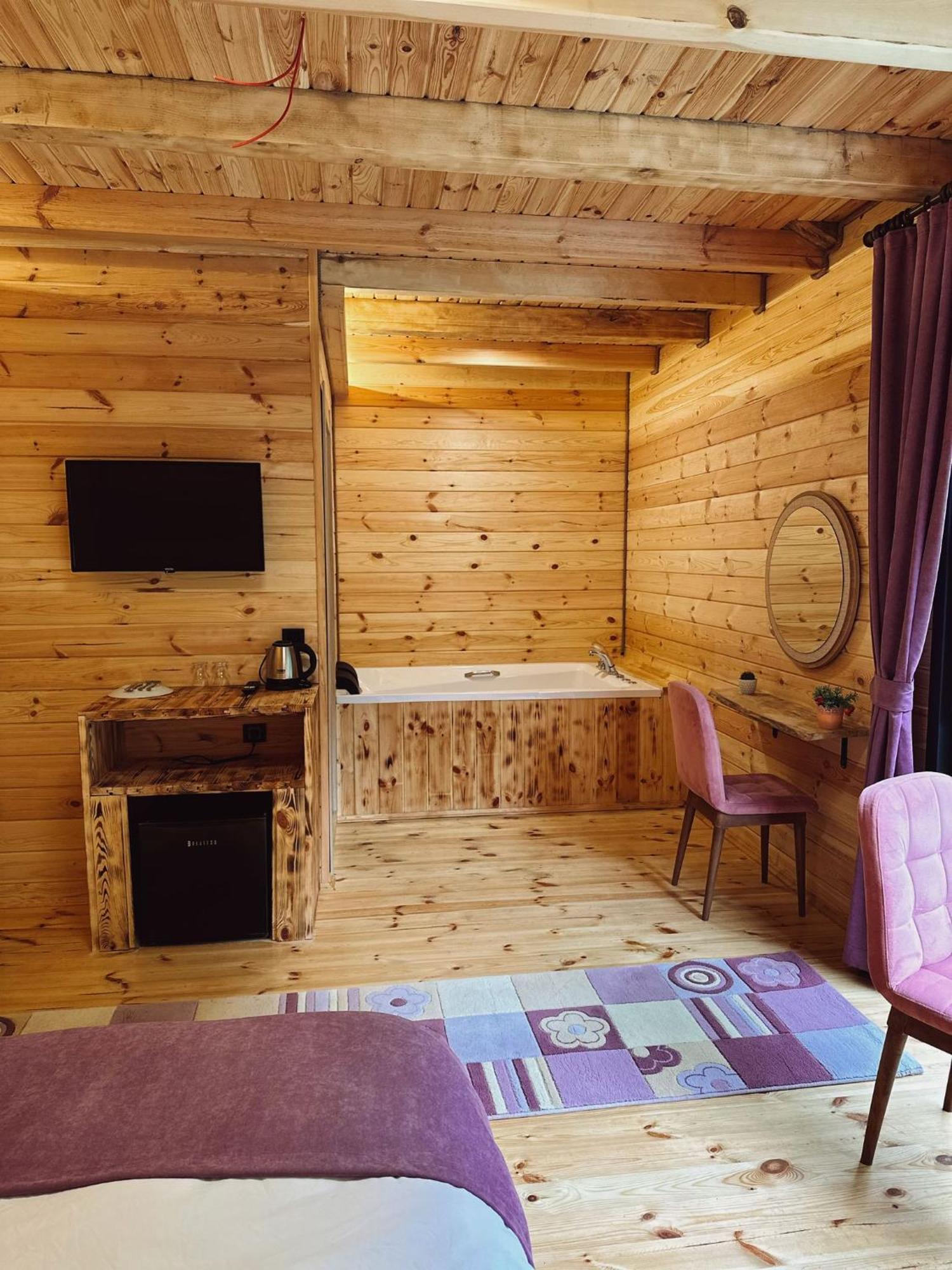 Bed and Breakfast Kiana Bungalov Ардешен Экстерьер фото